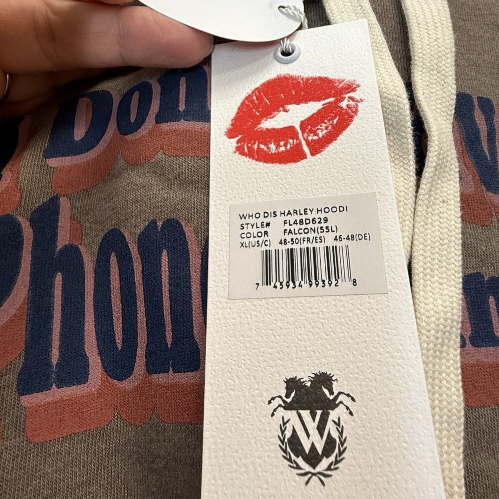 Wildfox Who Dis Harley Graphic Fleece Hoodie Taupe Gray Boxy Raw Hem Size XL NWT - Picture 9 of 16